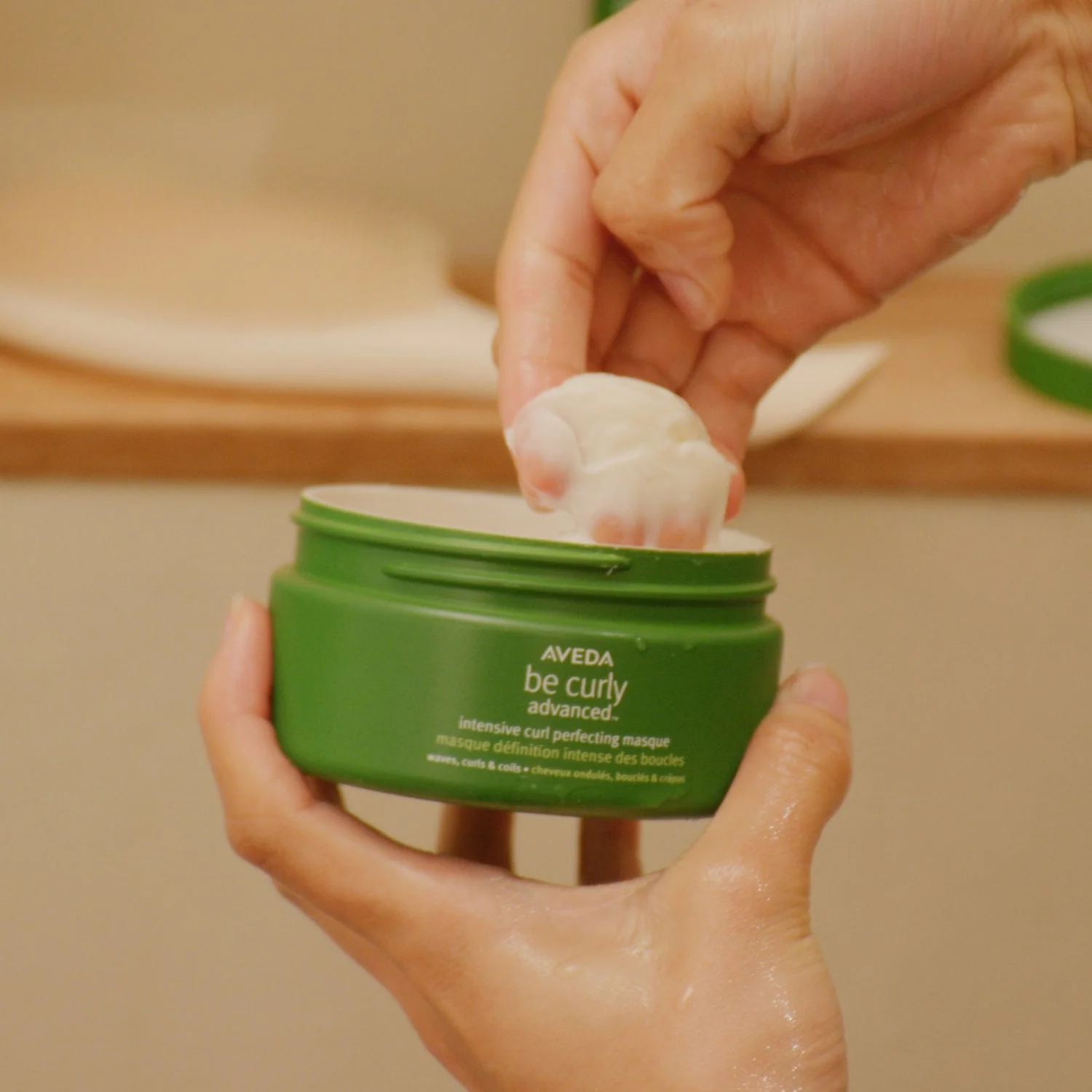 Aveda Be Curly Advanced Intensive Curl Perfecting Masque 200ml - Image 5