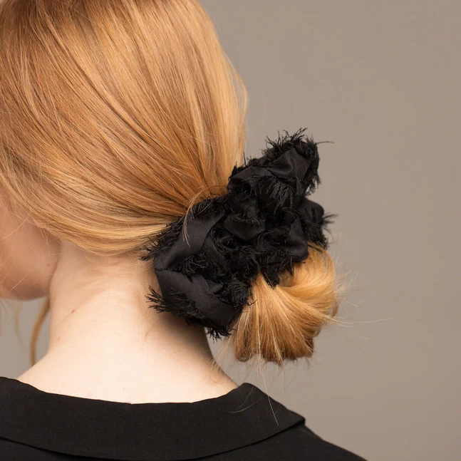 Kitsch Brunch Scrunchie - Frayed Black - Image 4