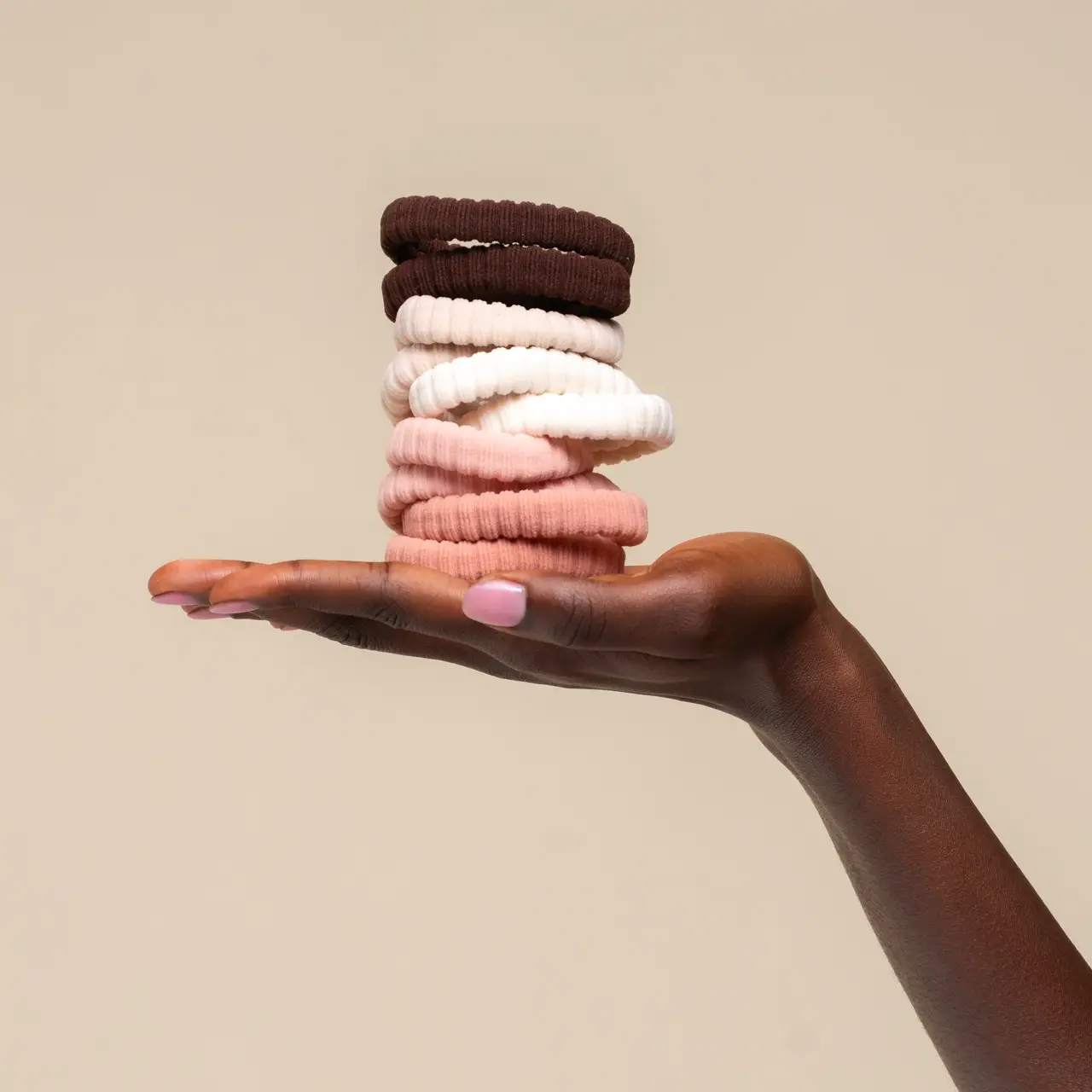 Kitsch Recycled Fabric Ribbed Hair Elastics 10pc Set - Blush - Image 7