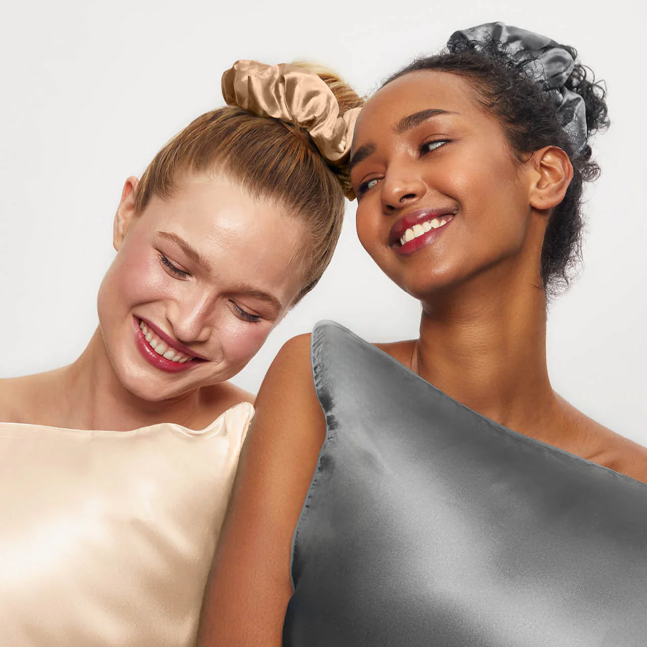 Kitsch Satin Sleep Pillow Scrunchies - Charcoal/Gold - Image 5
