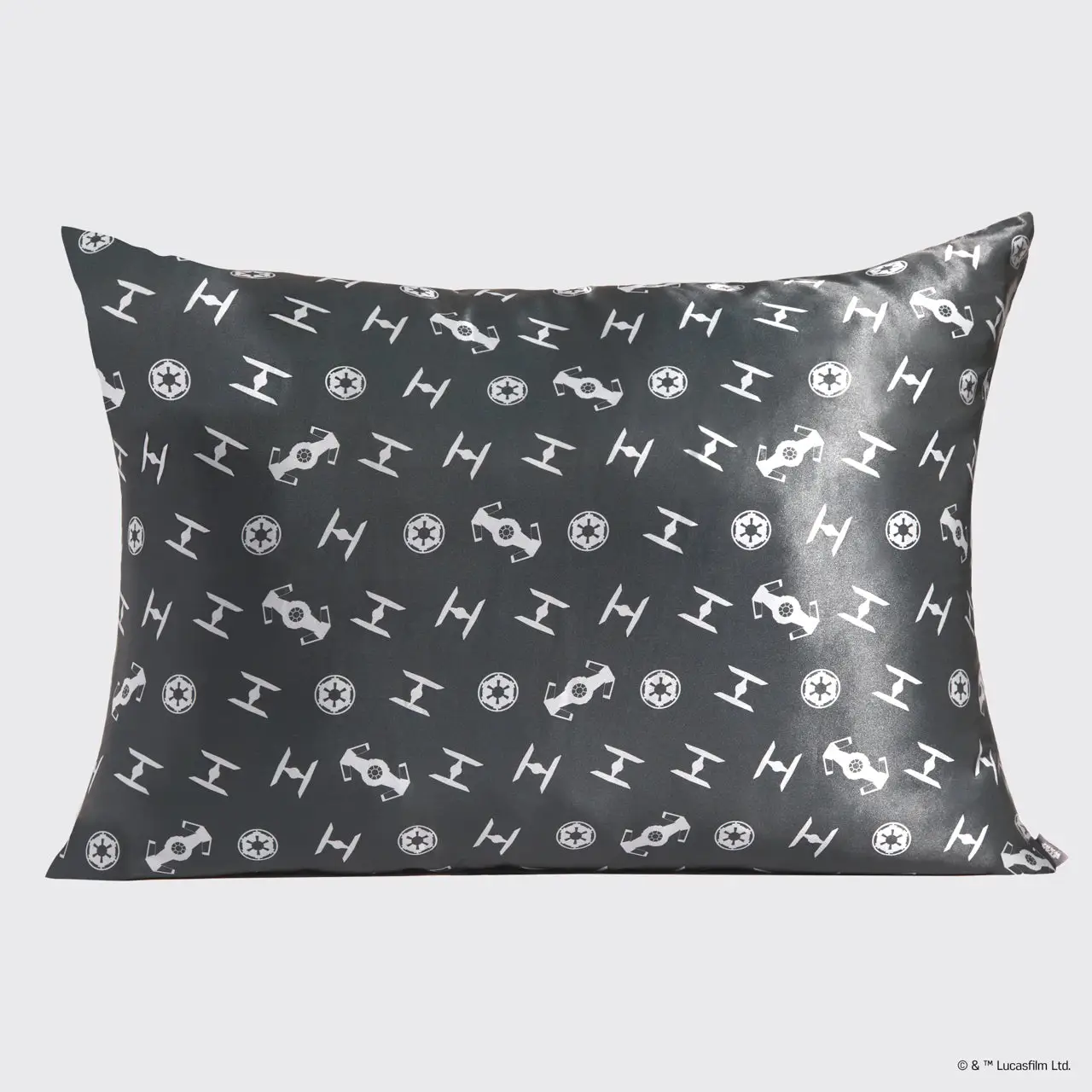 Kitsch Star Wars & Kitsch Satin Pillowcase in Galactic Empire - Image 2