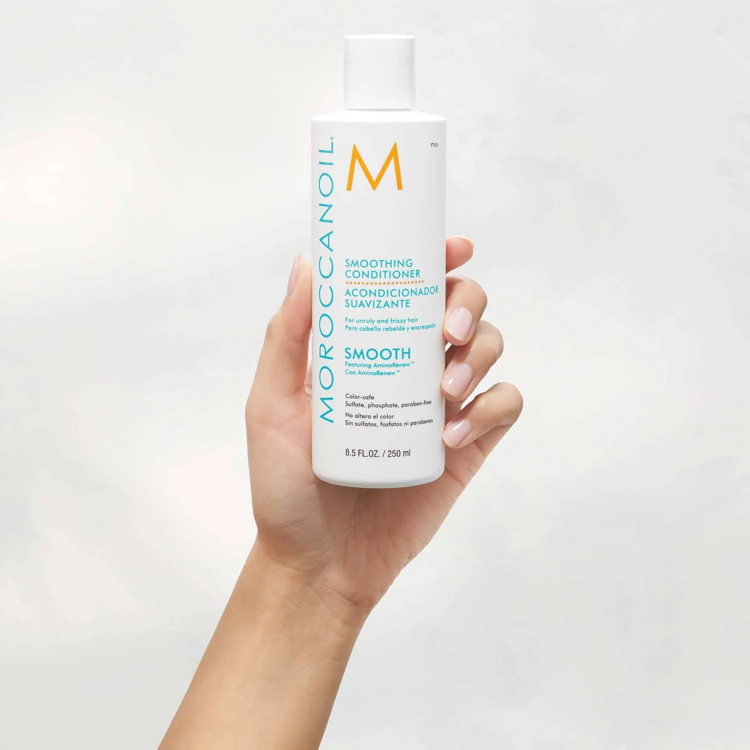 Moroccanoil Smoothing Shampoo250 ML and Conditioner250ml - Image 3