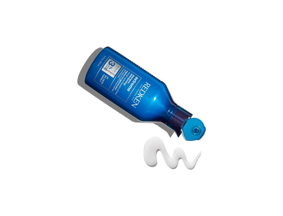 Redken Extreme Strength Repair Shampoo 300ml - Image 4