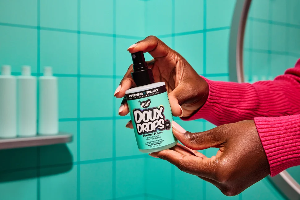 The Doux Doux Drops Bonding Polish 4oz - Image 3